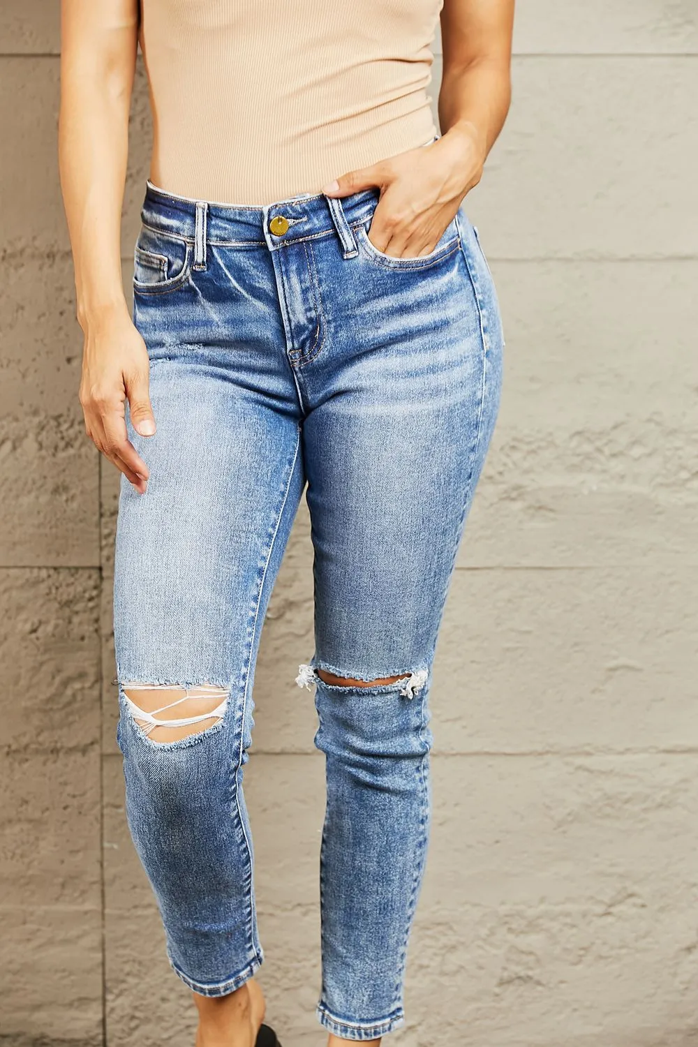 BAYEAS Mid Rise Distressed Skinny Jeans