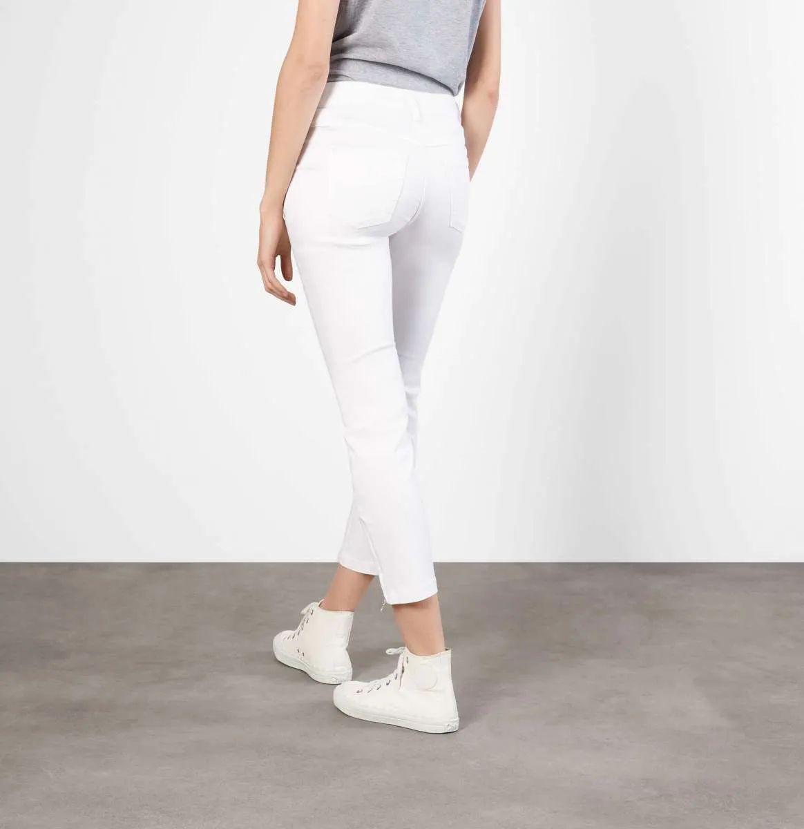 Dream Chic Crop Jean - White