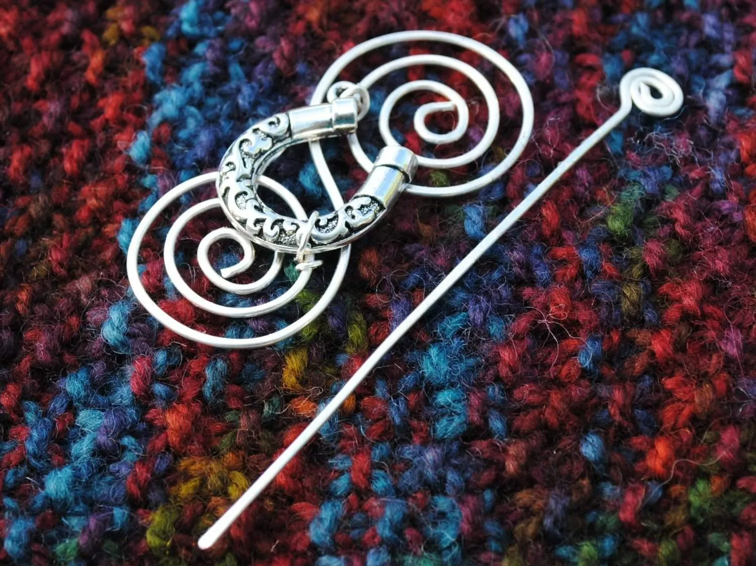 Lucky Horseshoe Shawl Pin - Charmed Silver Inspirations