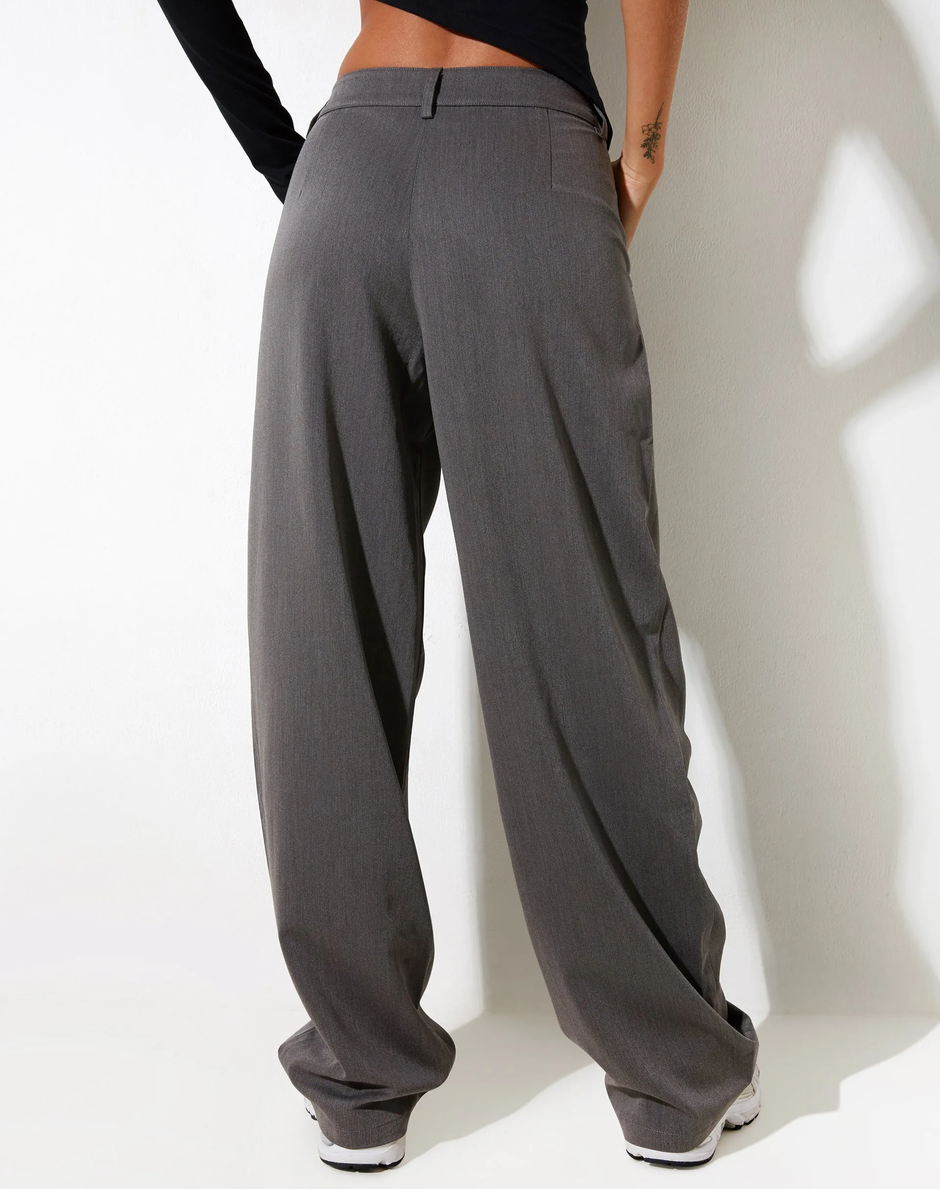 Sakaria Wide Leg Trouser in Tailoring Charcoal